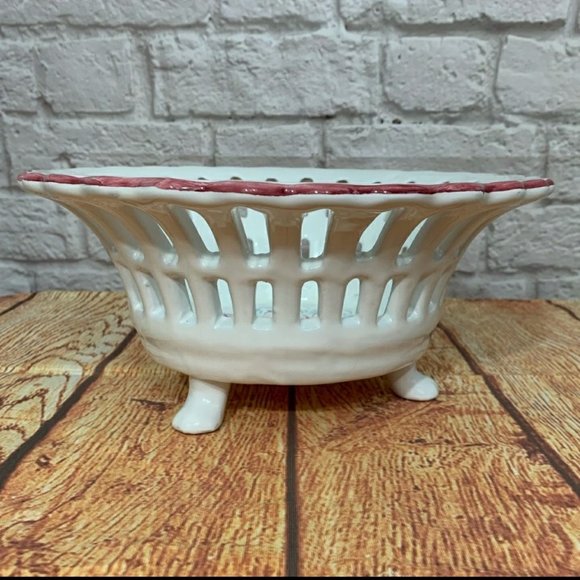 Vintage R.C. Cal Fruit Bowl Scalloped Hand Painted ceramic floral pottery - Picture 2 of 5